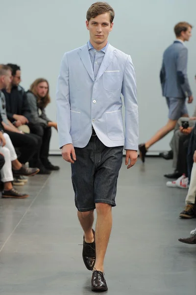 Look 34